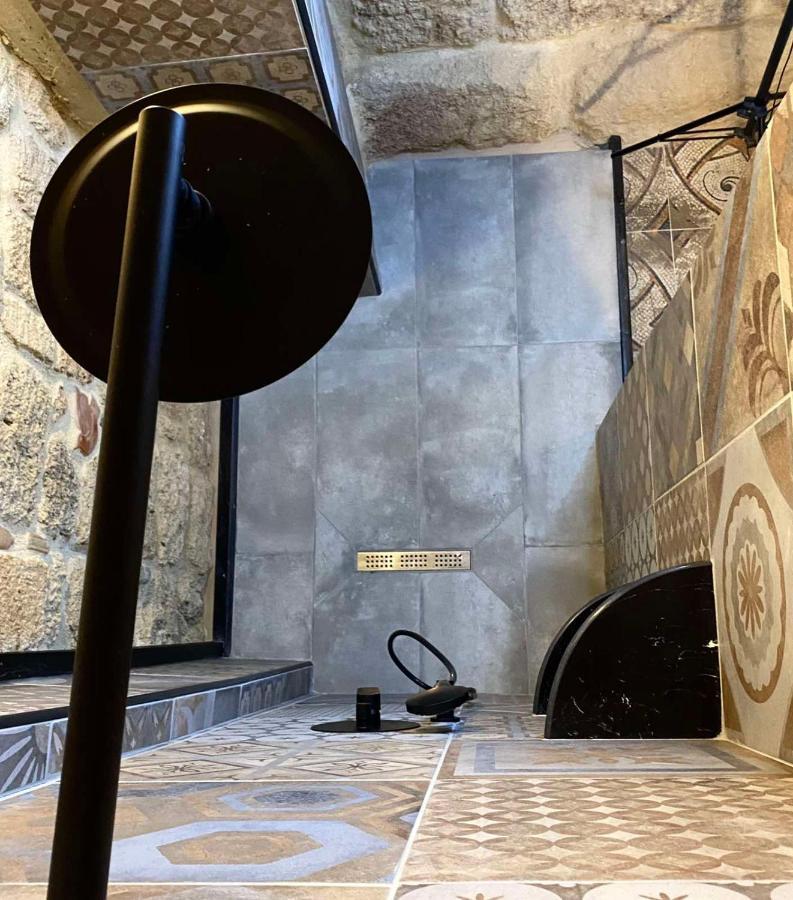 Stone Cave Suite Rhodes City Екстериор снимка